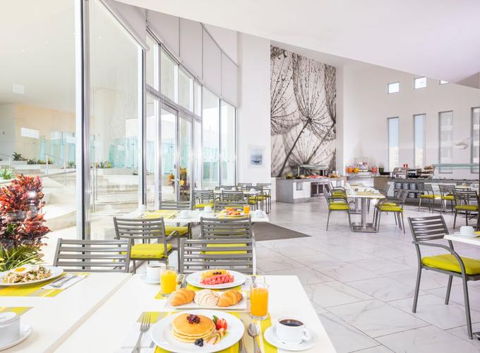 Restaurant Aquamarina Krystal Urban® Cancún & Beach Club Restaurant Aquamarina Krystal Urban® Cancún & Beach Club